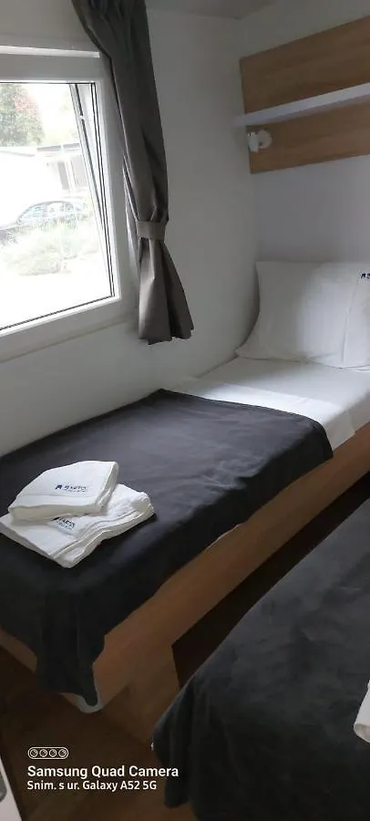 ביוגראד נה מורו Mobile Home Bartol אתר קמפינג